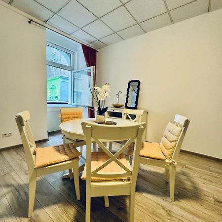 Amazing 2Br Apartment Near Praterstern فيينا المظهر الخارجي الصورة