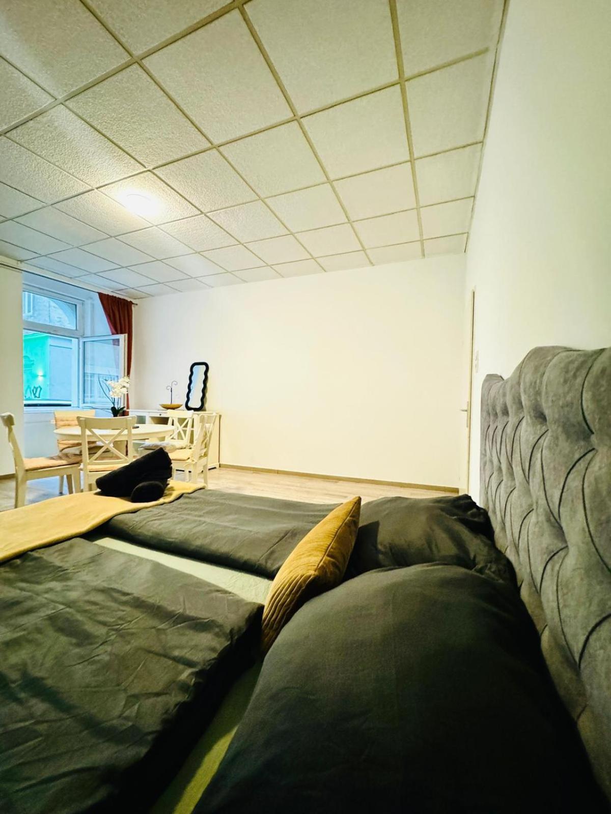 Amazing 2Br Apartment Near Praterstern فيينا المظهر الخارجي الصورة