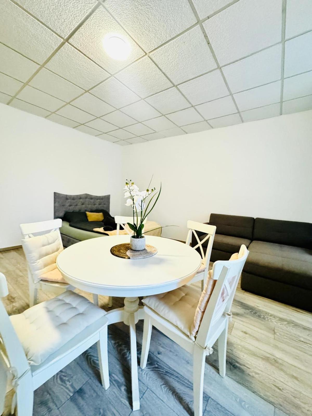 Amazing 2Br Apartment Near Praterstern فيينا المظهر الخارجي الصورة